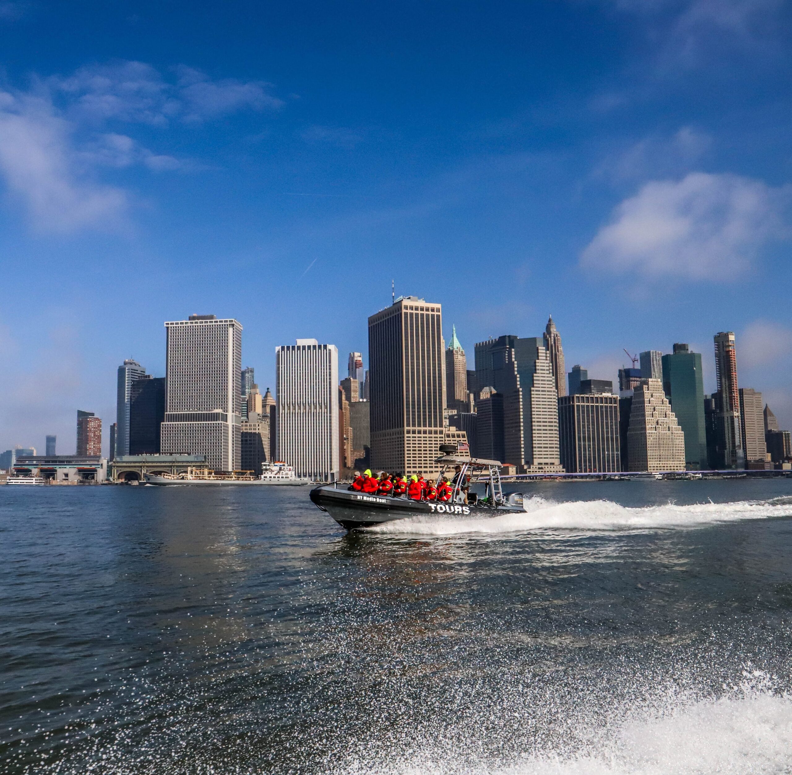 Breathtaking Boat Tour – Water Views of the City